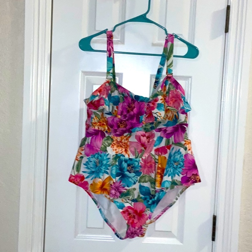 1X one piece bathing suit
